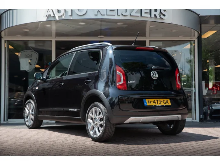 Volkswagen up! 1.0 cross up! BlueMotion  Image 4